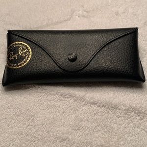 RayBan WAYFARER sunglasses.  Excellent condition.  Rarely worn.  Classic style